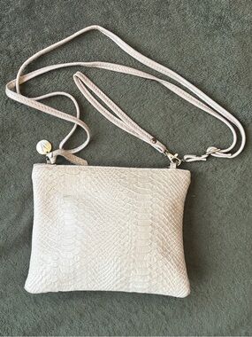 VASH Cream Ivory Snake Embossed Woven Leather Crossbody Silver Hardware